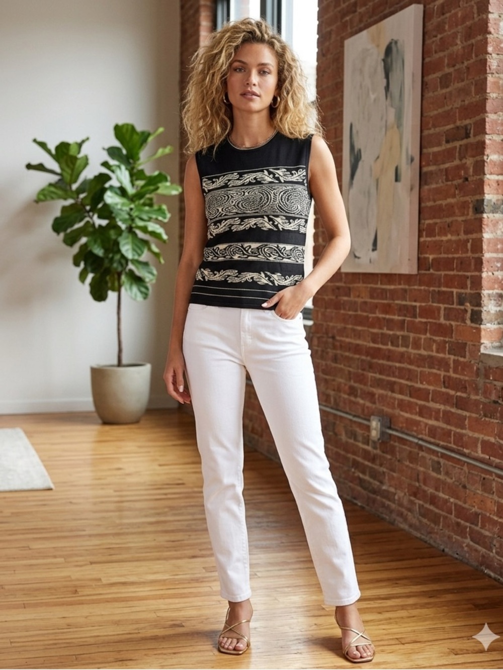 Conrad C Collection EUC Paisley 
Knit Sleeveless Sweater Top
Blk/wh - Size L